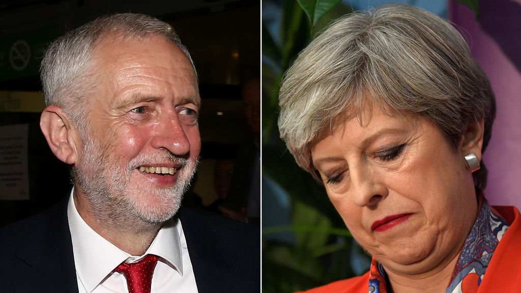 Corbyn y May ofrecieron reacciones muy diferentes en sus alocuciones. Reuters