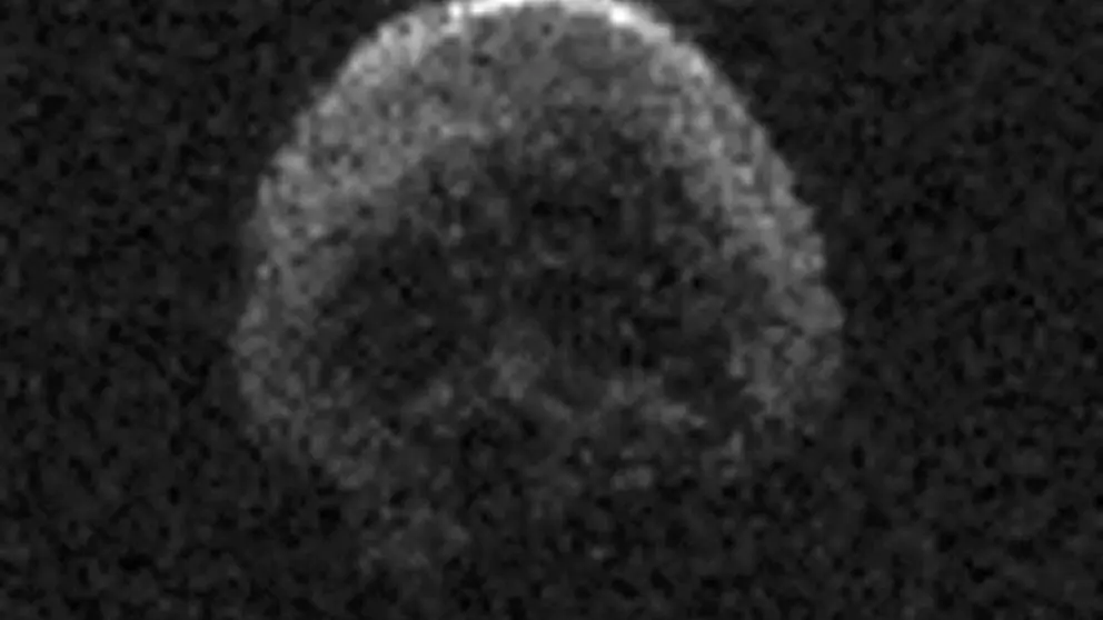 Asteroide "calavera" (RR.SS.)